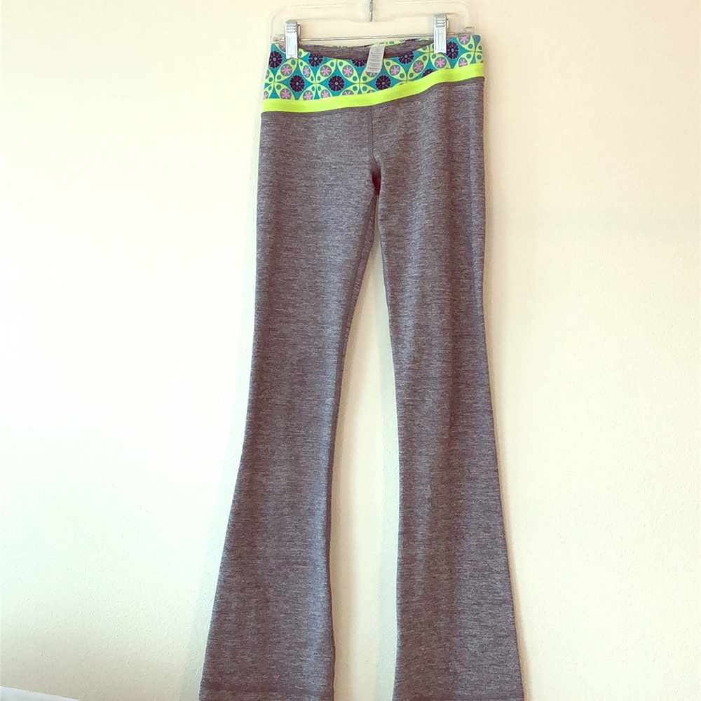 Ivivva by Lululemon Yoga pants